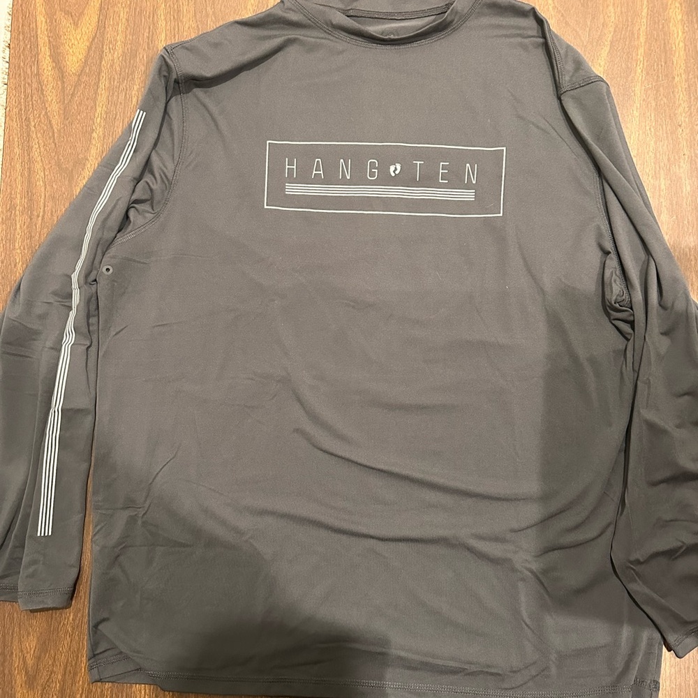 Men’s long sleeve hang 10 sport shirt